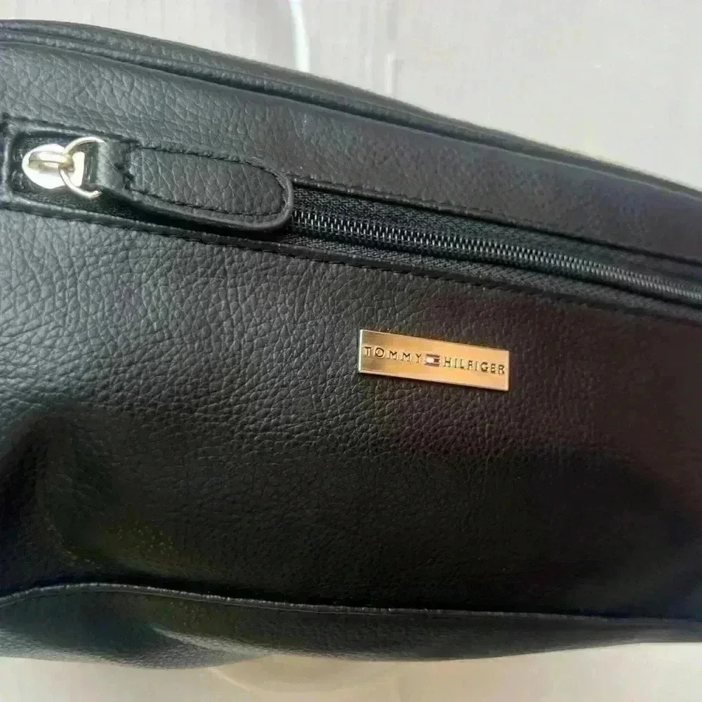Tommy Hilfiger Black Travel Toiletry Bag